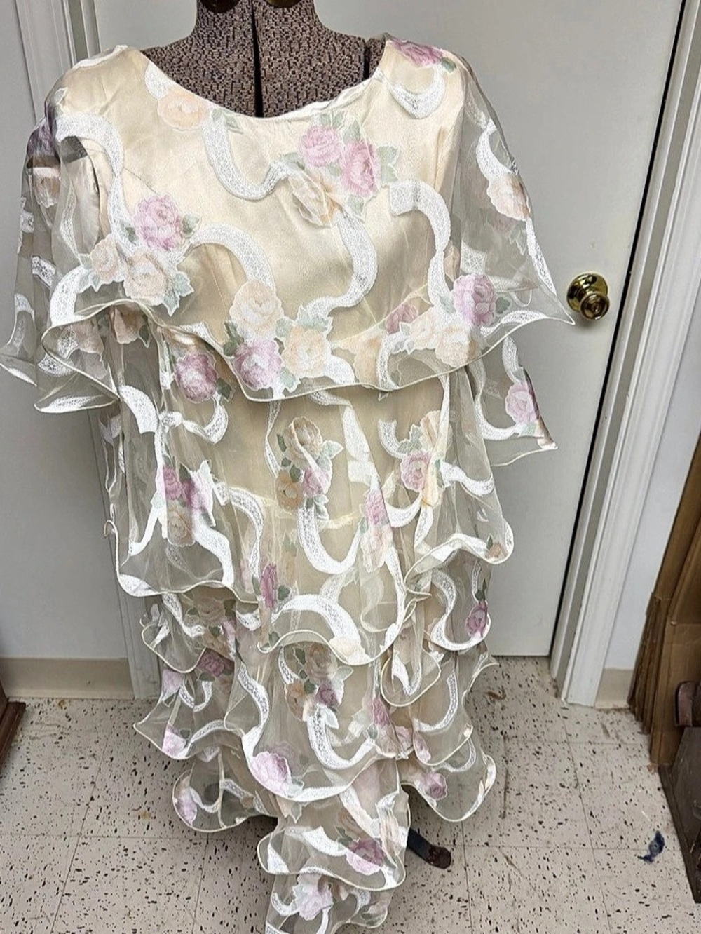 Renee Lovely Floral Ruffle Maxi Dress in Cream & Pink Like New